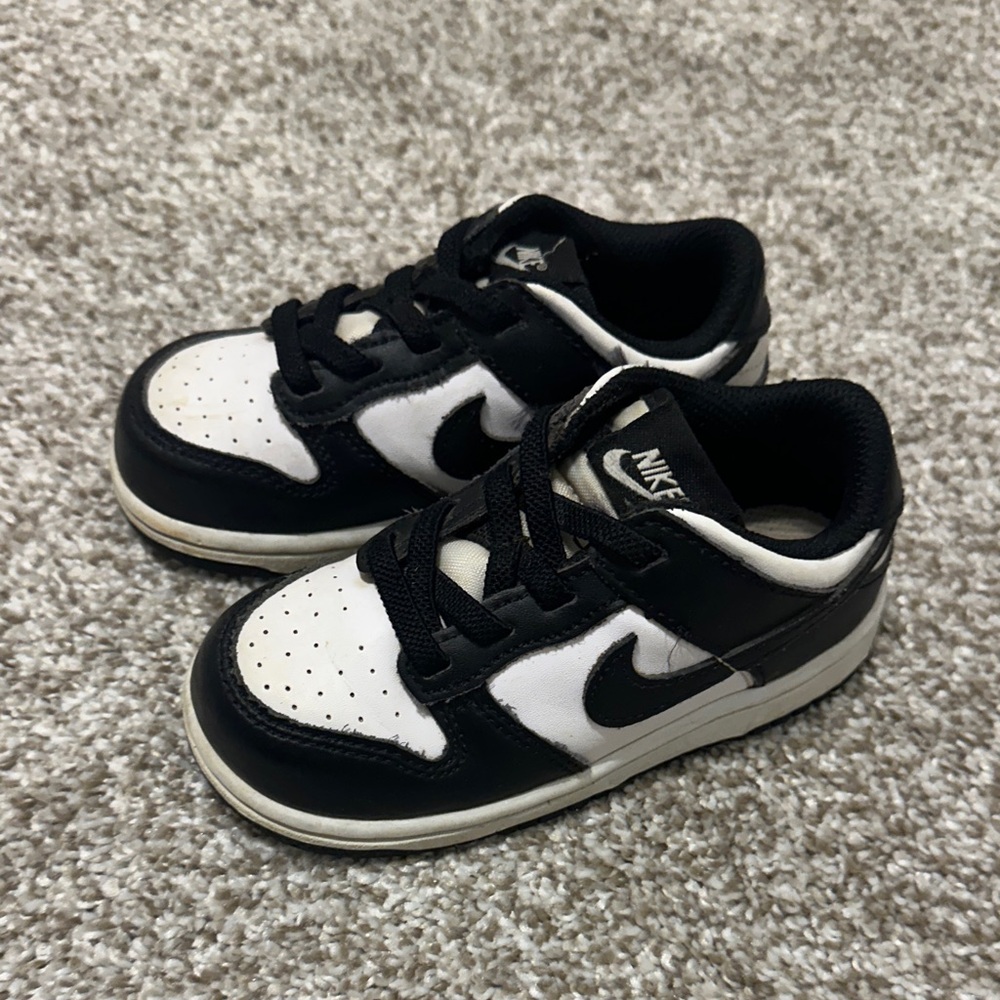 Nike Kids Black and White Sneakers